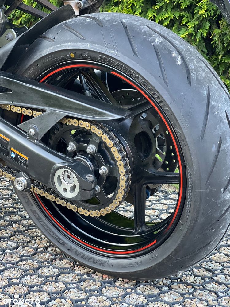Kawasaki Ninja 1000 SX - 20