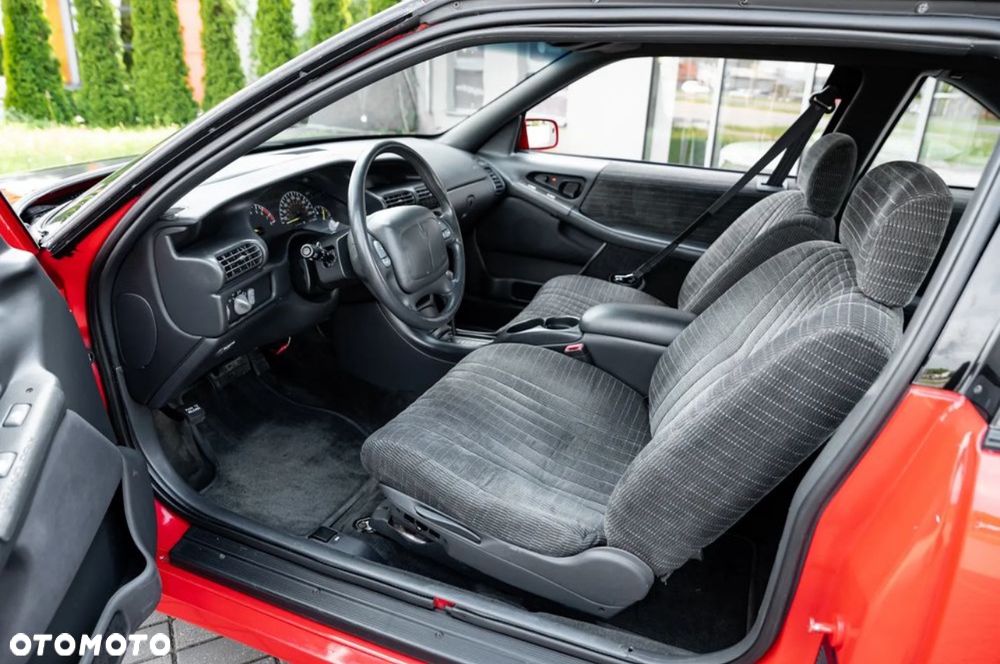 Pontiac Grand-Prix - 20