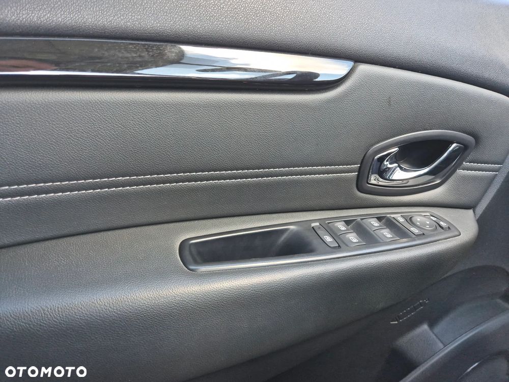 Renault Scenic dCi 130 FAP Start & Stop Bose Edition - 37