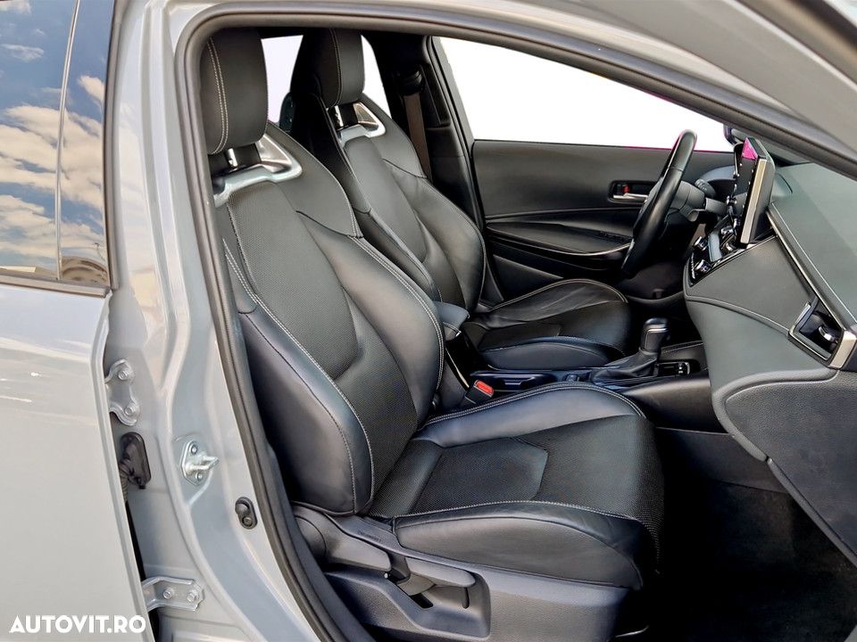 Toyota Corolla - 15