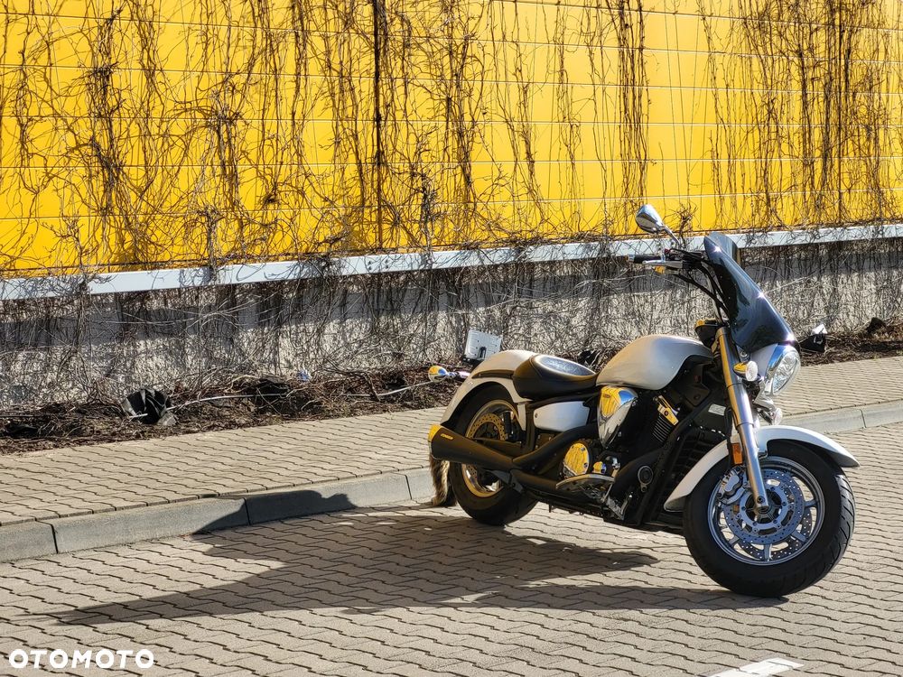 Yamaha XVS - 6