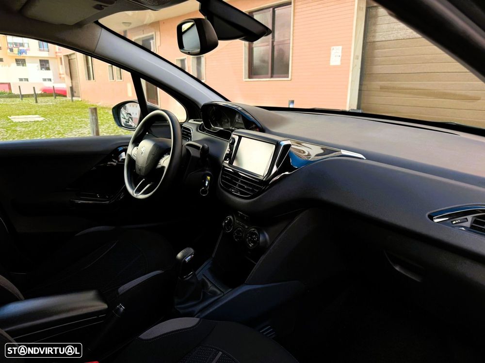 Peugeot 208 1.4 HDi Active - 9