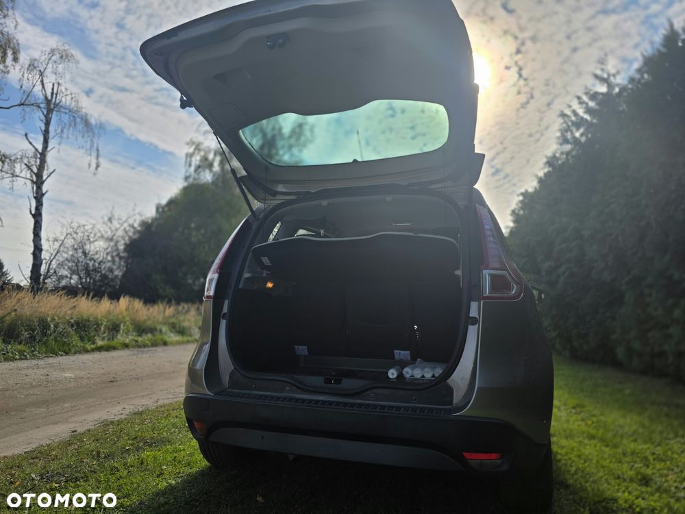 Renault Scenic - 16