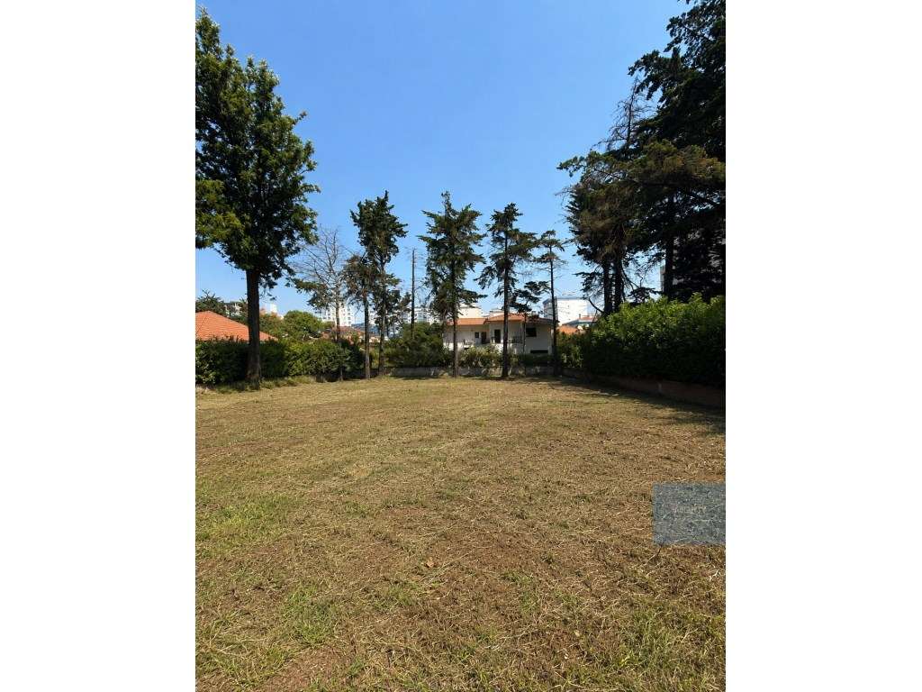 Terreno Urbano com Projeto para Moradia T5 em Santo Amaro de Oeiras - Grande imagem: 3/13