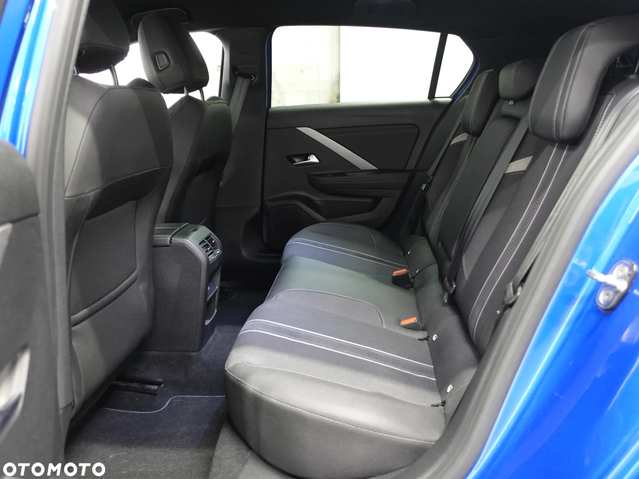 Opel Astra 1.2 Turbo GS Line - 22