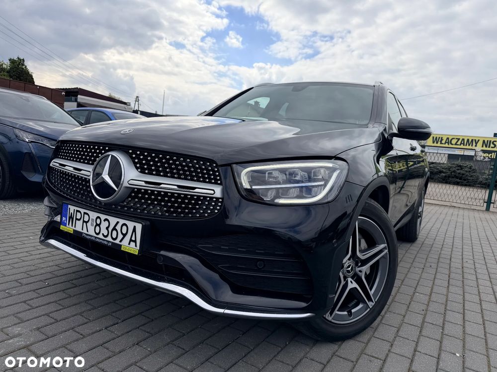 Mercedes-Benz GLC 200 4Matic 9G-TRONIC AMG Line - 3