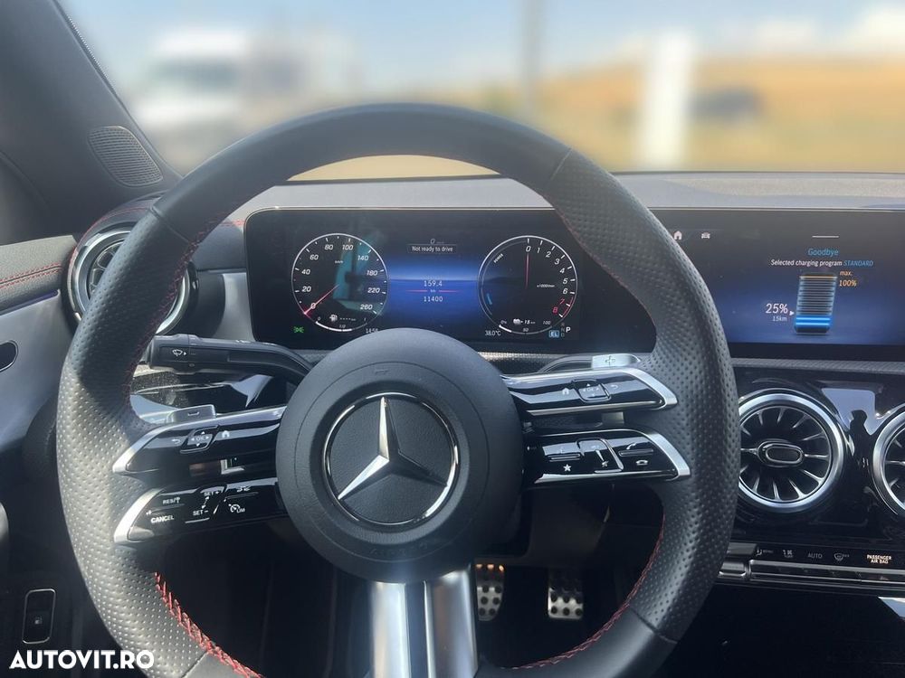 Mercedes-Benz CLA 250 e Coupe - 13