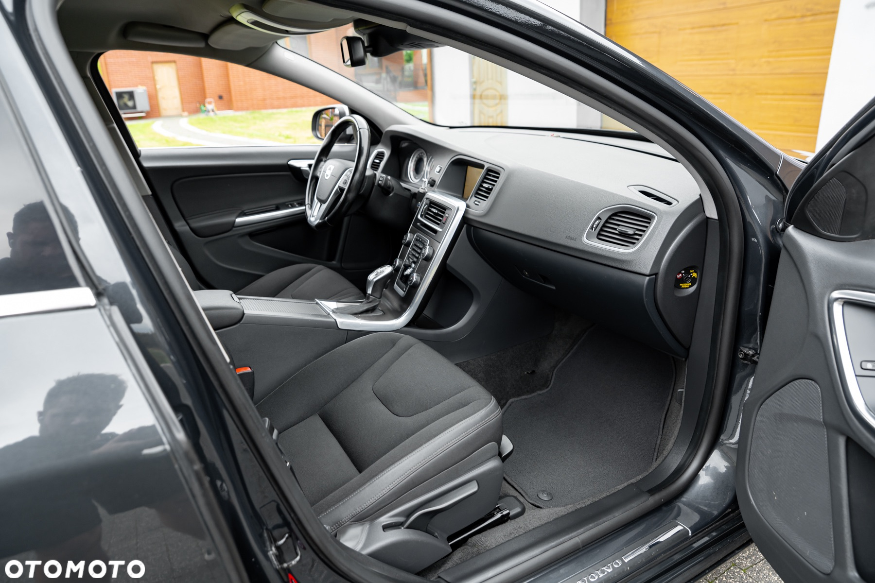 Volvo V60 D5 AWD - 24