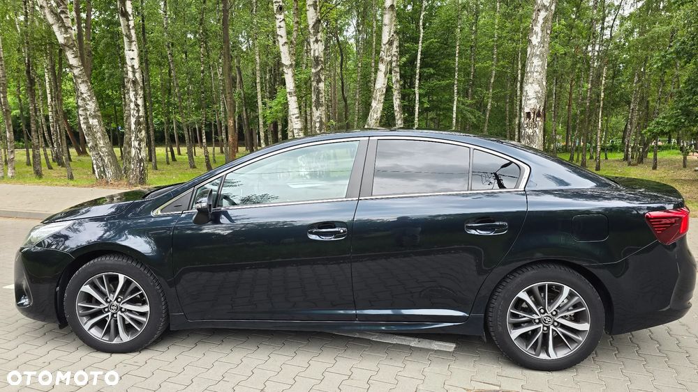 Toyota Avensis 1.8 Premium - 5