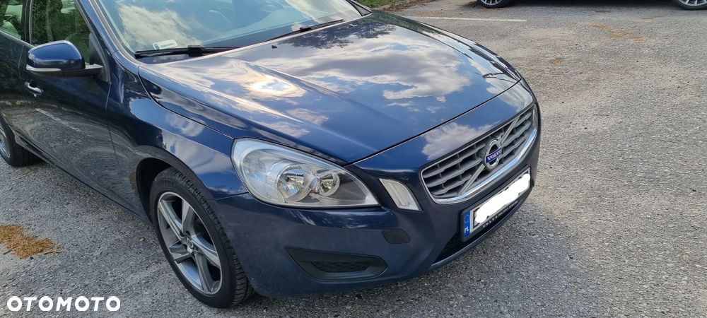 Volvo S60 D3 Summum - 3