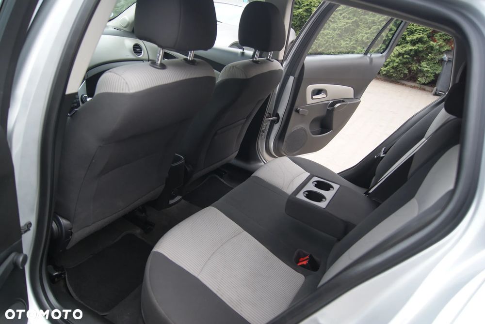 Chevrolet Cruze 1.6 LS - 14