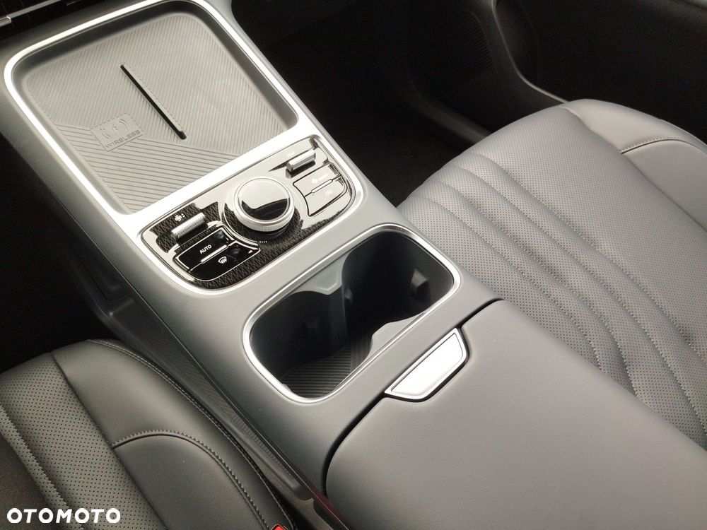 Geely Starray EM-i 1.5 PHEV Max DHT - 16