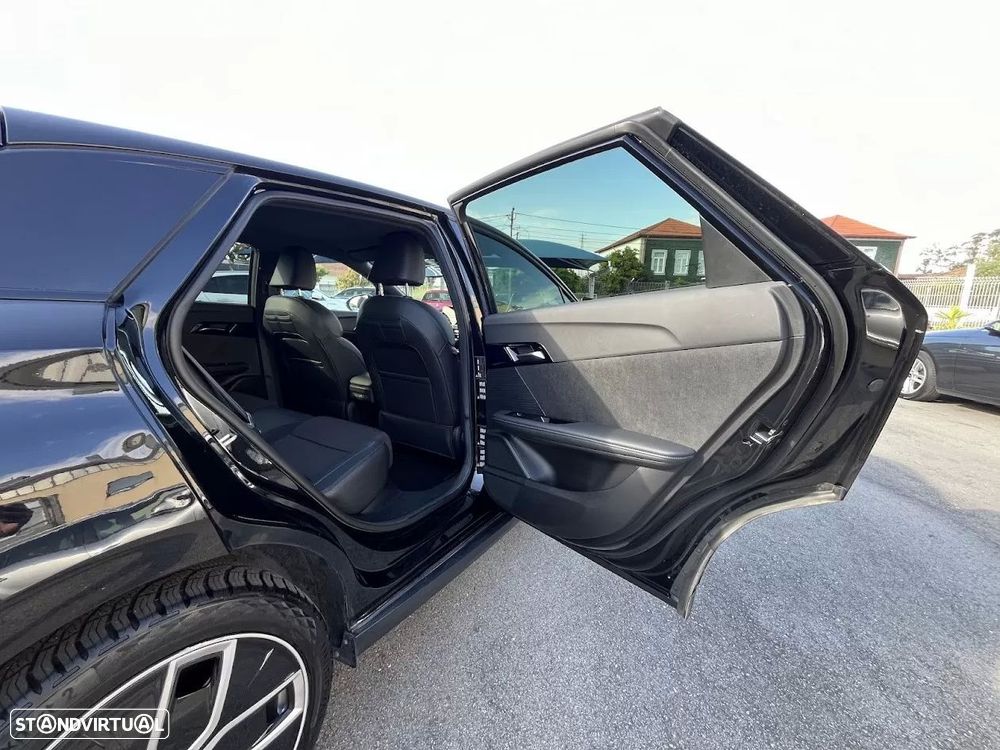 MG MG4 64 kWh Luxury - 39