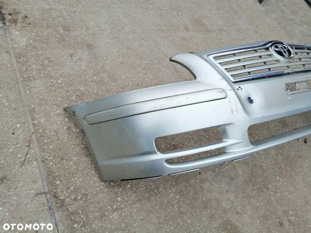 Toyota AVENSIS T25 zderzak przód przedni - 2