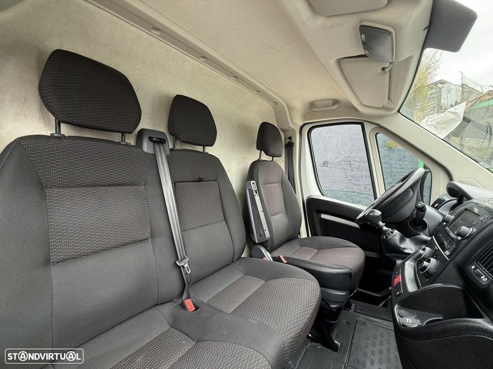 Peugeot Boxer 2.2 BlueHDi 335 L3H2 Premium - 3