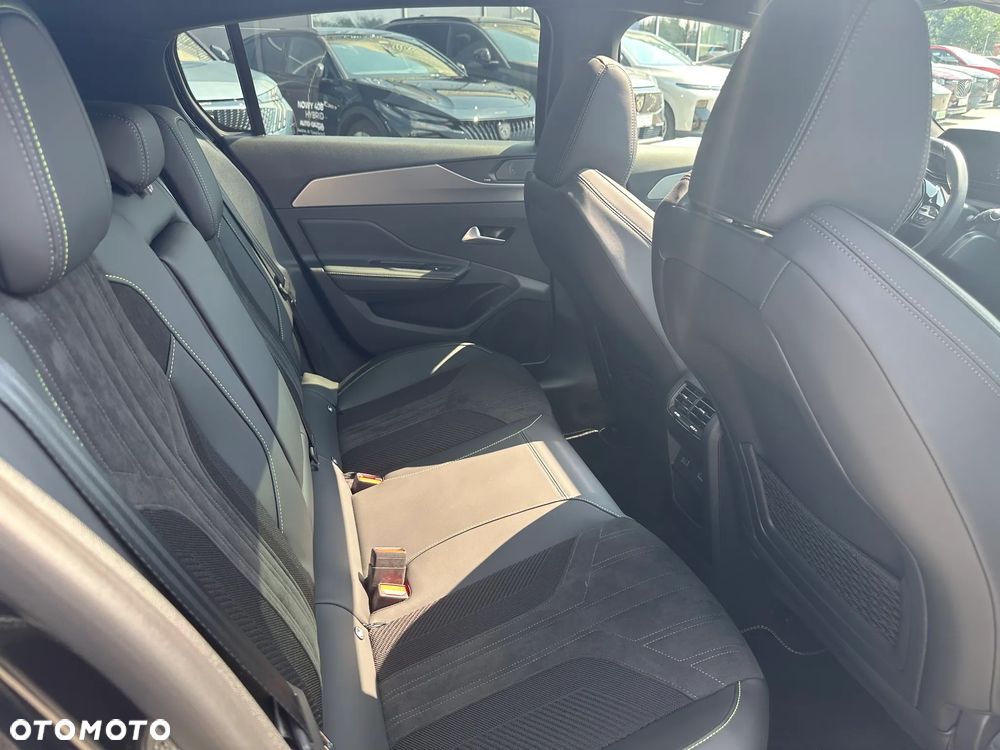 Peugeot 308 1.2 mHEV GT Exclusive S&S e-DCS6 - 20