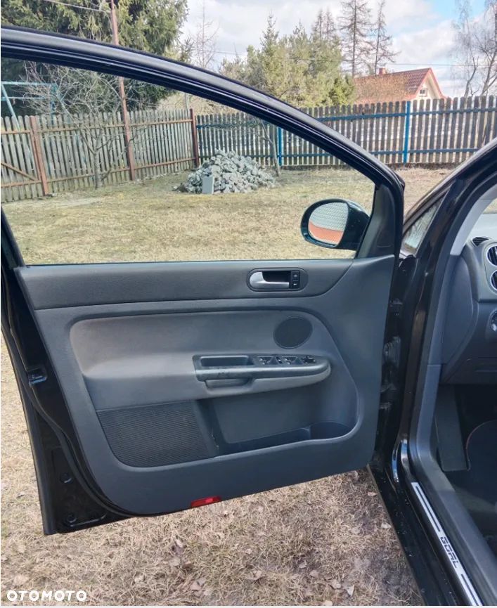 Volkswagen Golf Plus 1.9 TDI DPF Goal - 10