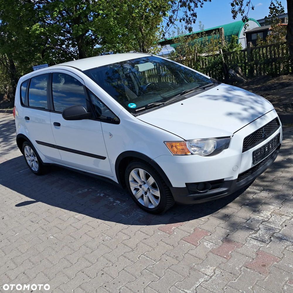 Mitsubishi Colt - 15