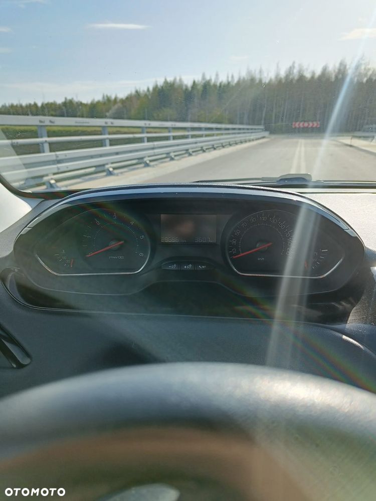 Peugeot 208 1.6 e-HDi Active STT - 3