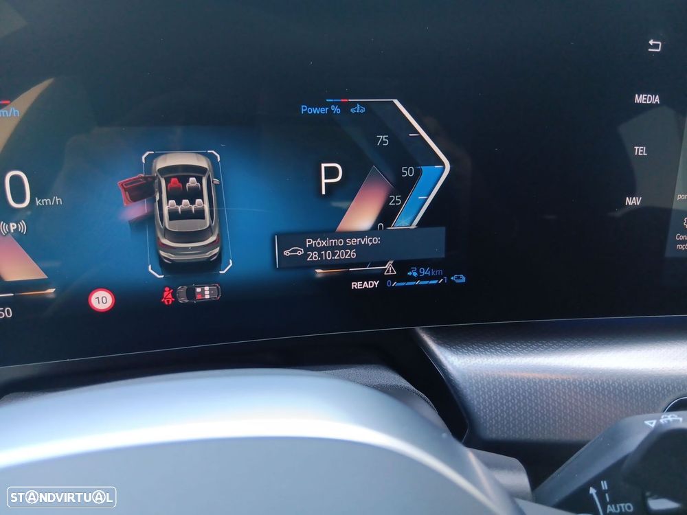 BMW 225xe Active Tourer e xDrive Pack Desportivo M - 24