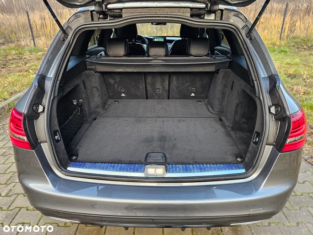 Mercedes-Benz Klasa C 180 9G-TRONIC - 10