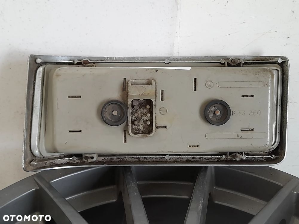 Lampa prawy tył Mercedes W114 W115 Mercedes-Benz K33360 - 3