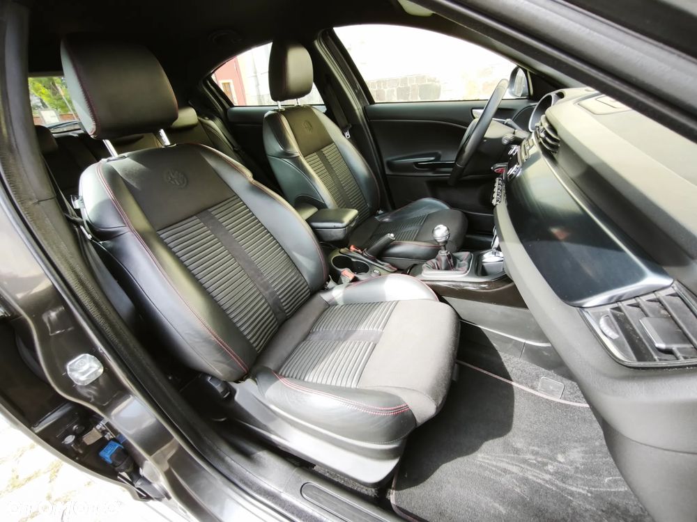 Alfa Romeo Giulietta 1.4 TB MultiAir Distinctive - 12