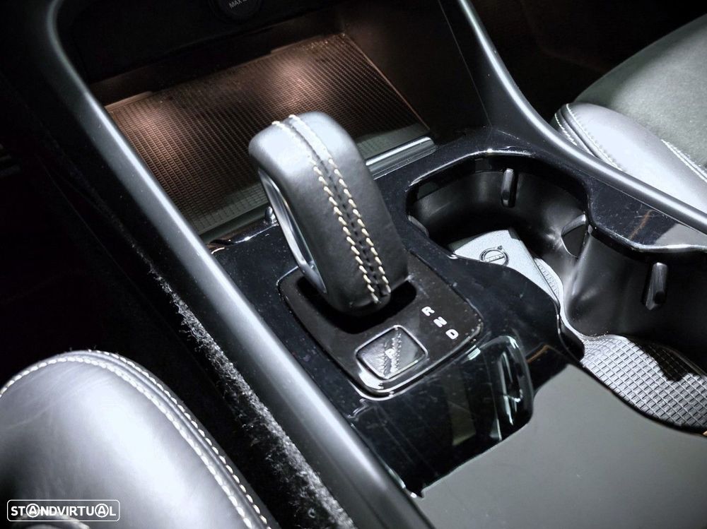 Volvo XC 40 P8 AWD Recharge RDesign - 23