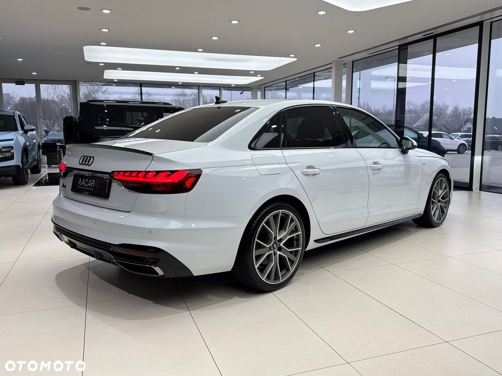 Audi A4 Limousine - 5