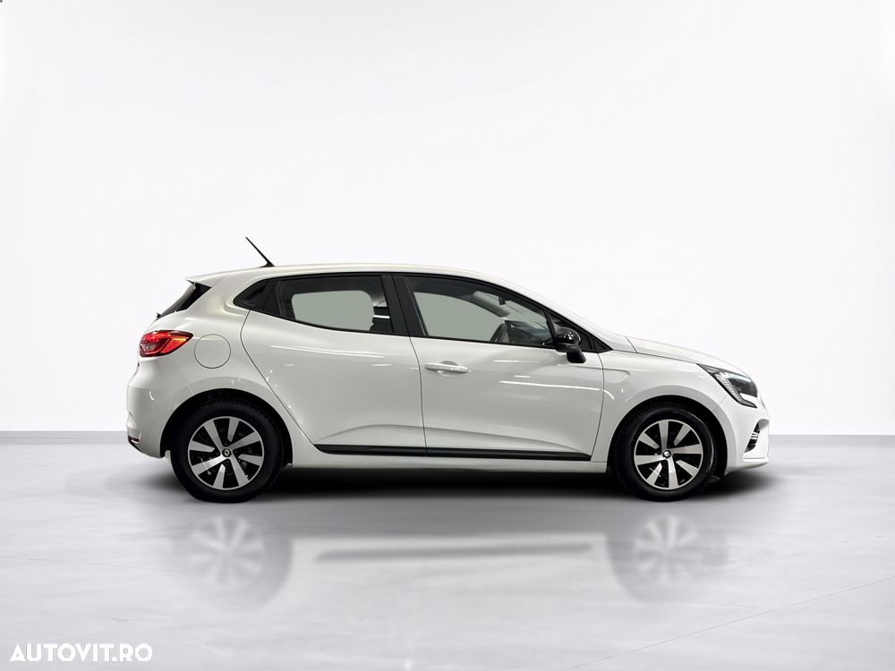 Renault Clio - 7