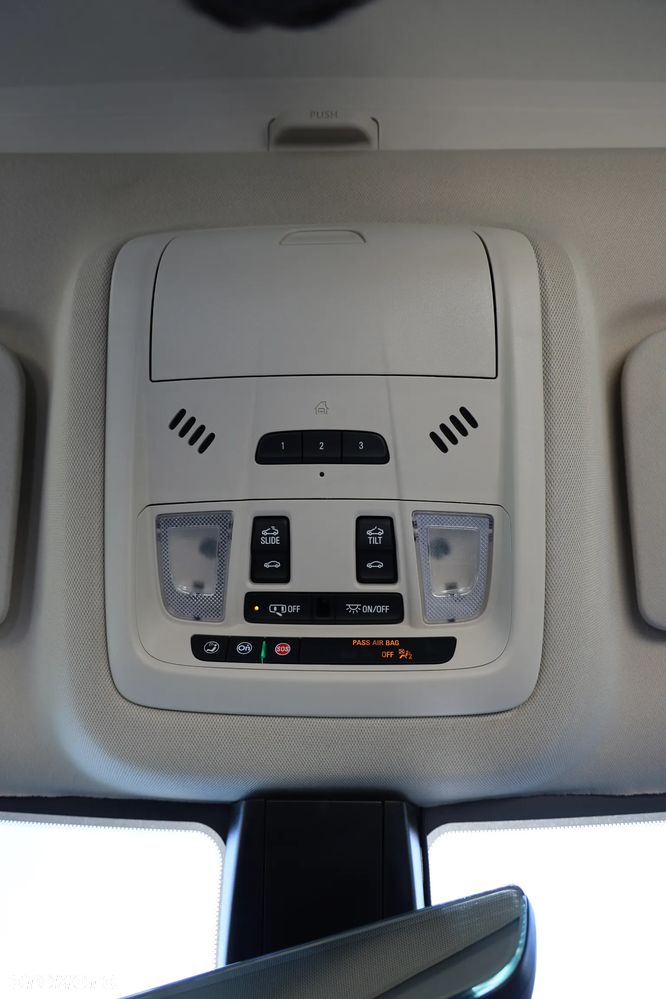 GMC Acadia - 19
