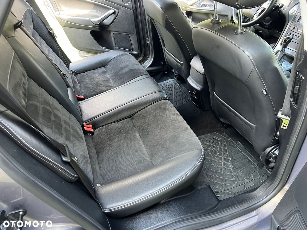 Ford Mondeo 2.2 TDCi Titanium X - 23