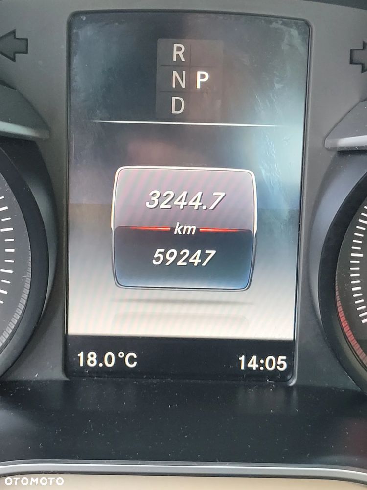 Mercedes-Benz Klasa C 200 4-Matic 9G-TRONIC - 11