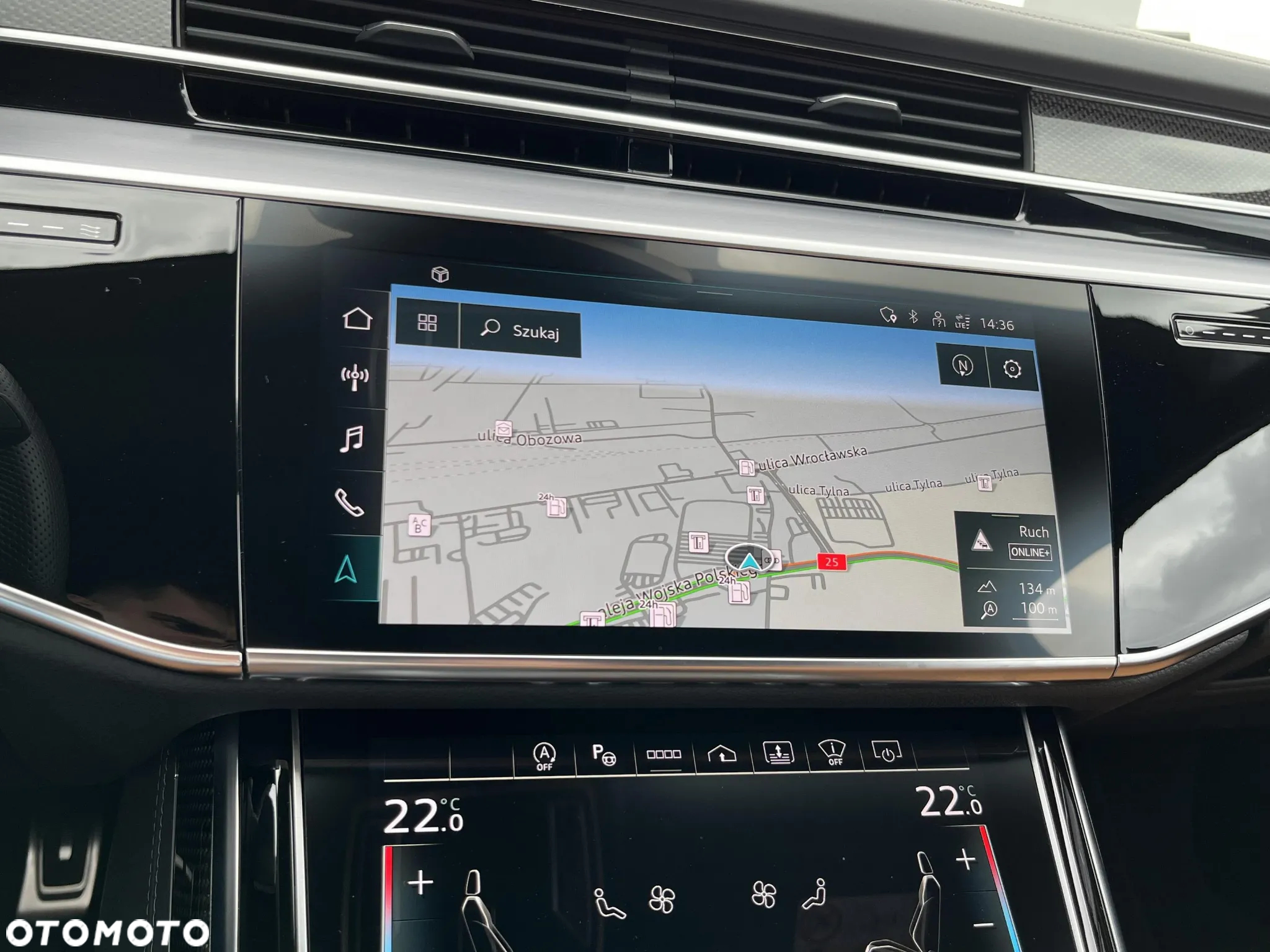 Audi A8 - 24