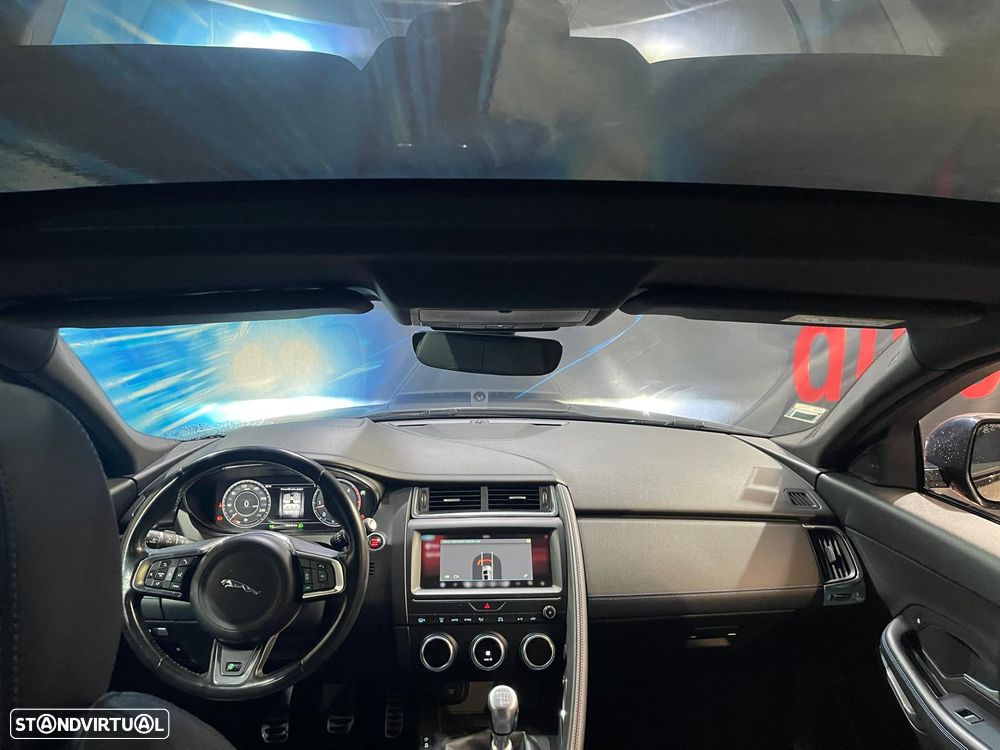 Jaguar E-Pace 2.0 i4D R-Dynamic S - 29