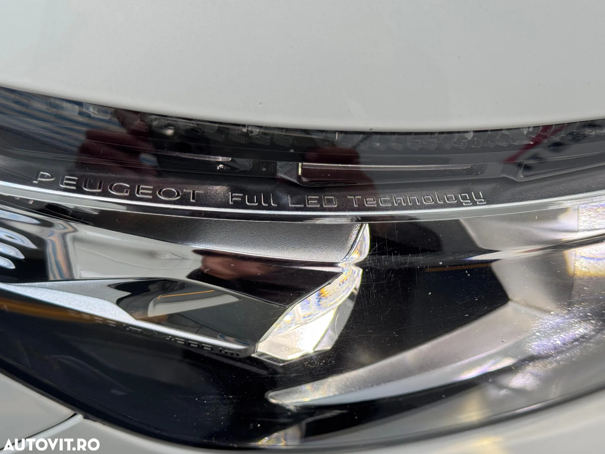 Peugeot 3008 Plug-In Hybrid 225 e-EAT8 GT - 25