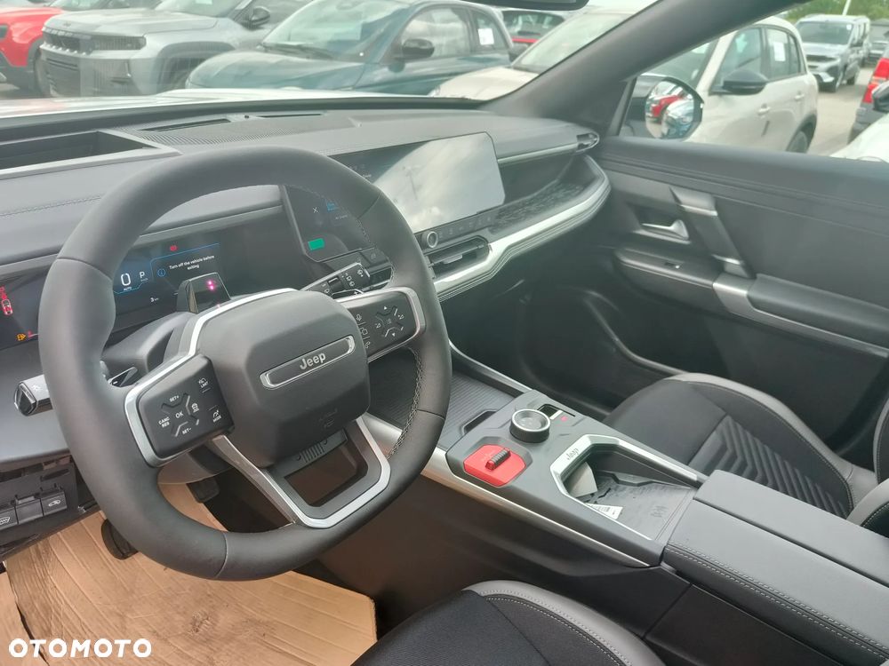 Jeep Compass 1.2 T3 mHEV First Edition FWD DCT - 9