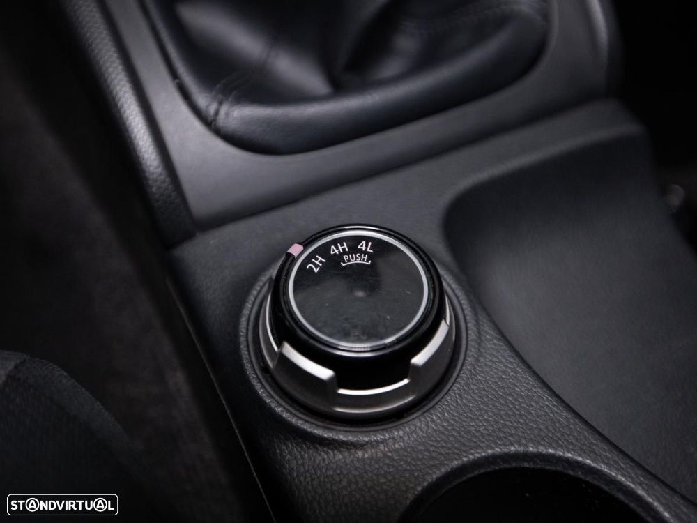 Mitsubishi L200 2.4 DI-D CLUB CAB INVITE 3L 4WD - 20