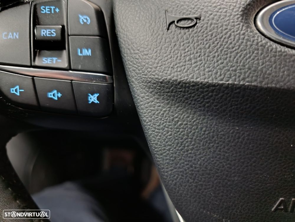 Ford Focus SW 1.0 EcoBoost Active Aut. - 24