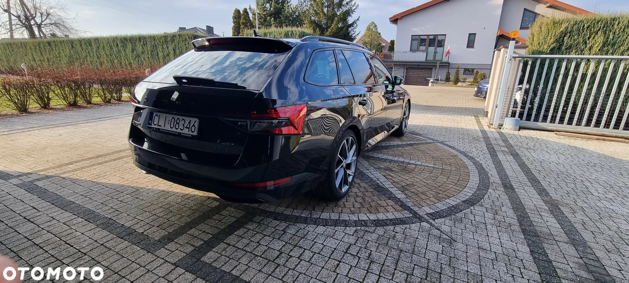 Skoda Superb 2.0 TDI DSG Sportline - 6