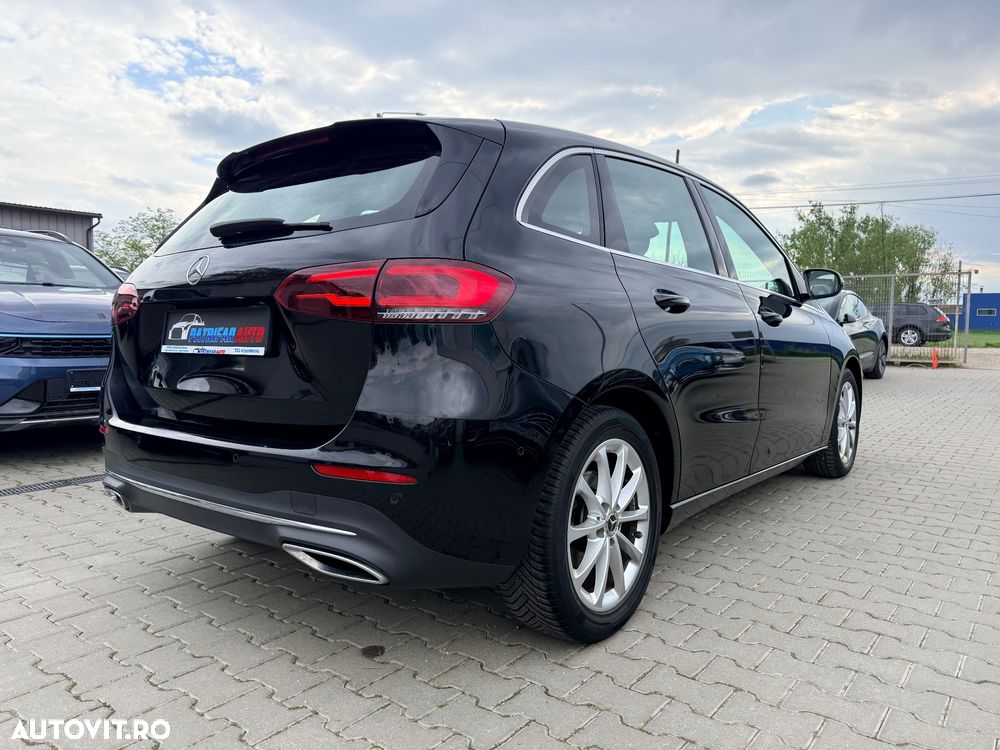 Mercedes-Benz B 180 d 7G-DCT - 4