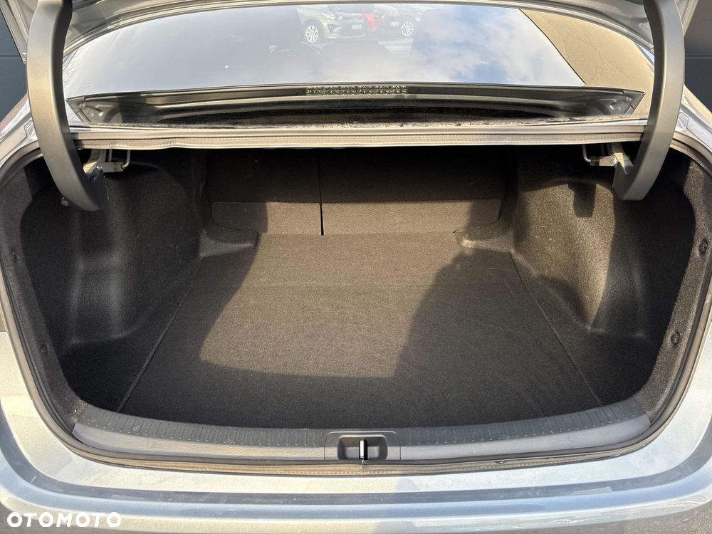 Toyota Corolla 1.8 Hybrid GPF Comfort - 18
