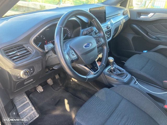 Ford Focus SW 1.0 EcoBoost Active X - 8