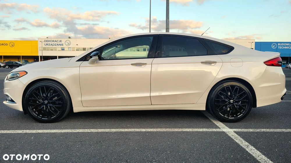 Ford Fusion - 11