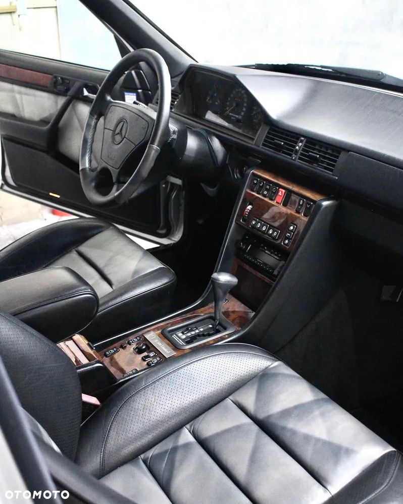 Mercedes-Benz Klasa E - 3