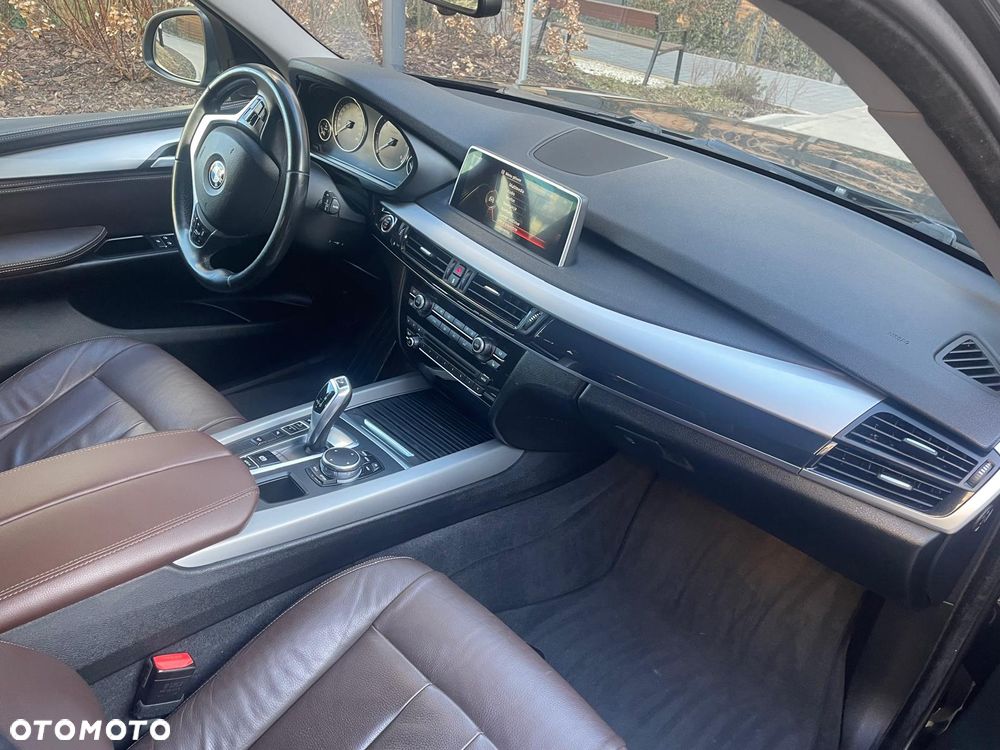 BMW X5 xDrive25d - 15