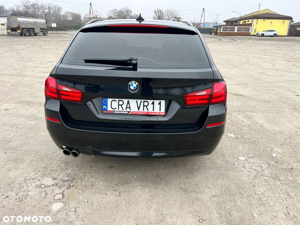 BMW Seria 5 525d - 5