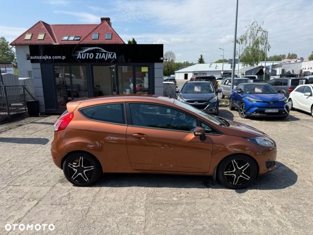 Ford Fiesta - 2