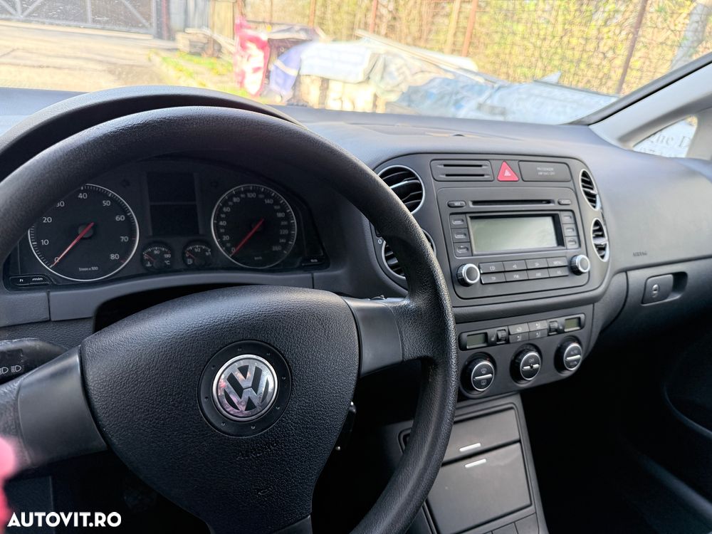 Volkswagen Golf 1.6 Comfortline - 15
