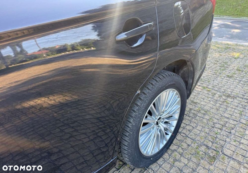 Mitsubishi Outlander - 23